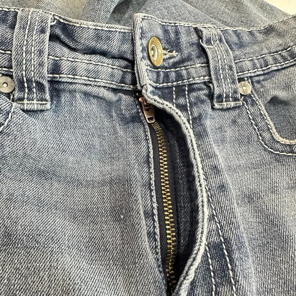TK Axel Straight Leg Jeans Harbor Blue Embroidered Pockets Distressed Mens 34x32